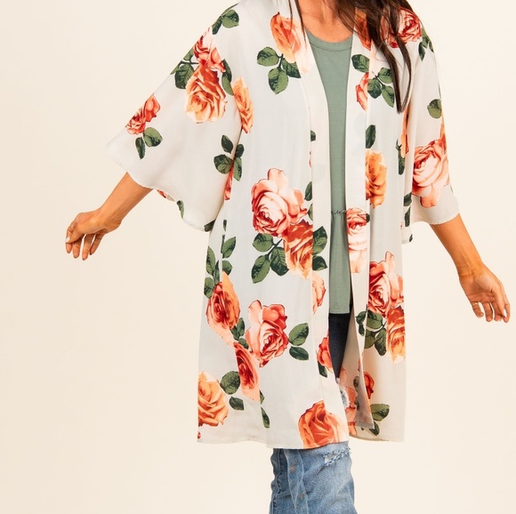 Agnes & Dora Kimono Ivory /Almond Floral - Picture 3 of 3